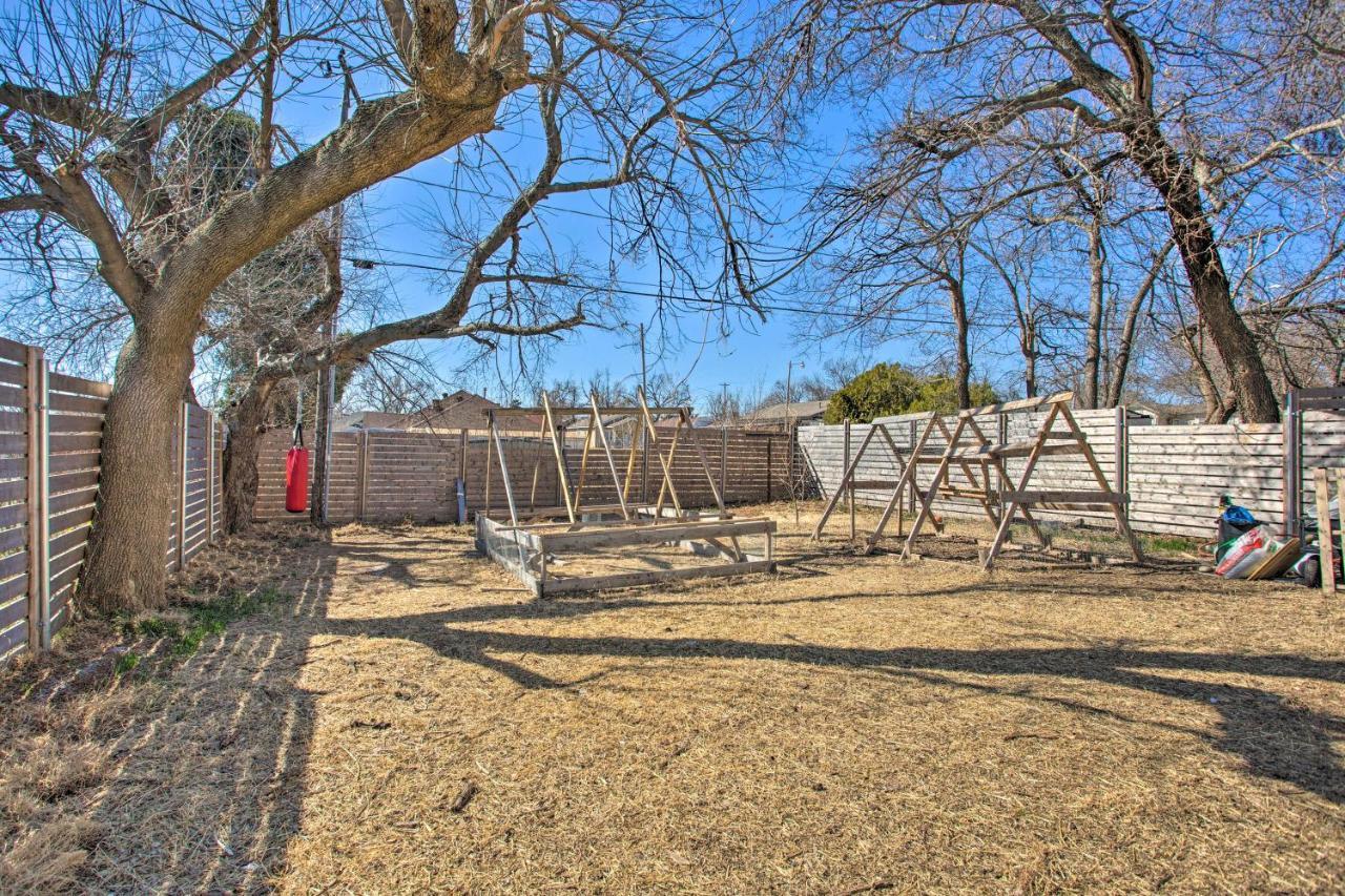Stylish Okc Farmhouse With Garden - Close To Ou Oklahoma City Eksteriør billede